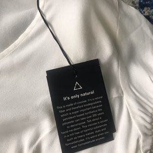 Reformation Tops - BRAND NEW Allegra top from reformation Reformation Tops - BRAND NEW Allegra top from reformation
